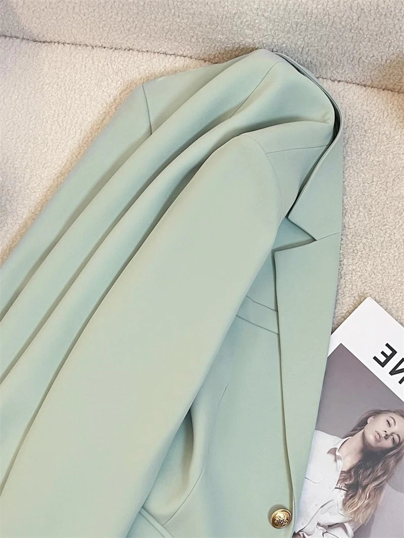 blazer feminino,
blazer feminino casual,
blazer feminino elegante,
blazer feminino coreano,
blazer feminino versátil,
blazer feminino moderno,
blazer feminino com botão,
blazer feminino ajustado,
blazer feminino para o dia a dia,
blazer feminino estiloso.