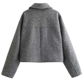  jaqueta bomber tweed, jaqueta feminina tweed, jaqueta feminina casual chic, jaqueta bomber feminina elegante, jaqueta feminina curta, jaqueta feminina com zíper, jaqueta feminina outono inverno, jaqueta feminina moderna, jaqueta feminina sofisticada, jaqueta feminina com bolsos