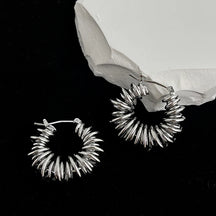 brincos com espiral da primavera, brincos femininos dourados, brincos geométricos femininos, brincos de argola com pendente, brincos femininos sofisticados, brincos de cobre dourado, brincos femininos modernos, brincos de festa dourados, brincos femininos tendência, brincos fashion feminino