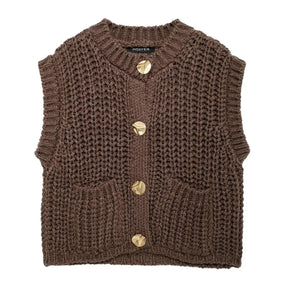 colete de tricô bustier, colete feminino estilo bustier, colete feminino slim fit, colete feminino elegante, colete feminino curto, colete feminino com abotoamento frontal, colete feminino confortável, colete feminino sofisticado, colete feminino moderno, colete feminino para outono inverno