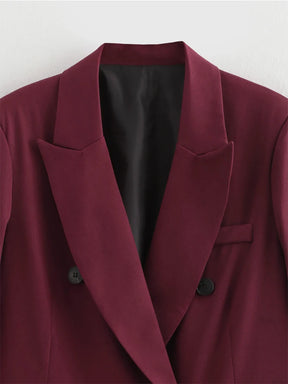 blazer feminino,  
blazer feminino vinho,  
blazer social feminino,  
blazer feminino alfaiataria,  
blazer feminino elegante,  
blazer feminino para trabalho,  
blazer feminino minimalista,  
blazer feminino com botão,  
blazer feminino de poliéster,  
blazer feminino versátil.
